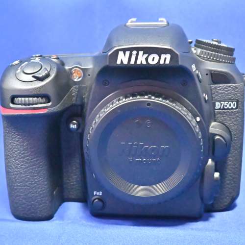 新淨 Nikon D7500 高階半幅機 多角度螢幕 單反相機 新手合用