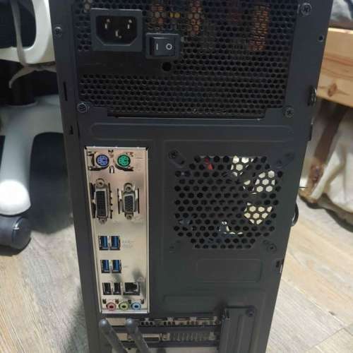 電腦主機 (i5 / 16gb ram/gtx1060 /2TB/wifi )
