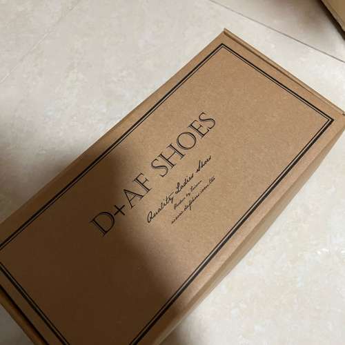 女裝返工平底鞋 (41 -42碼)