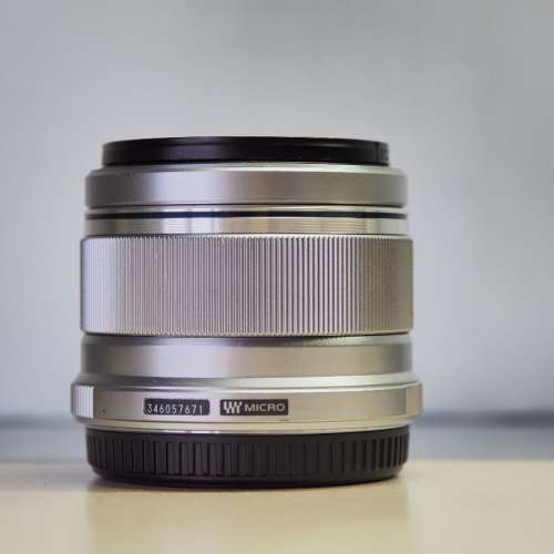 Olympus 25mm f1 8 dcfever