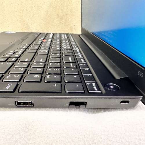 Lenovo ThinkPad E15 G2 內顯2GB RAM夠推圖像編輯文書多功能