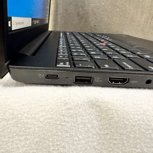 Lenovo ThinkPad E15 G2 內顯2GB RAM夠推圖像編輯文書多功能