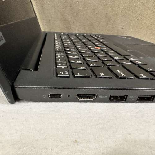Lenovo Thinkpad E490 小朋友Zoom粗用一絕