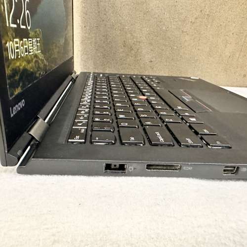 Lenovo Thinkpad X1 Carbon Gen4 i7 version