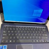 Asus T300 可分體小型電腦 2K Touch Mon  跟藍芽鍵盤