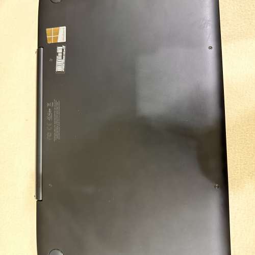 Asus T300 可分體小型電腦 2K Touch Mon  跟藍芽鍵盤