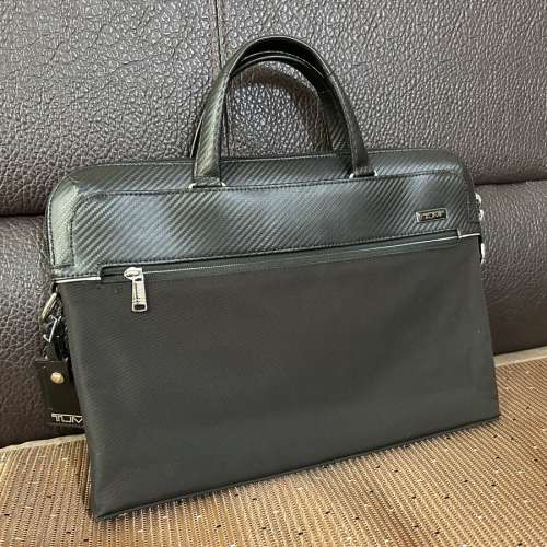 Tumi 公事包