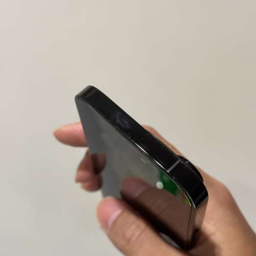 iPhone 14 pro black 256gb 連盒連充電線，無花無崩