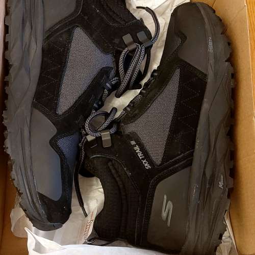 SKECHERS GO TRAIL 行山鞋 / 戶外跑鞋 全新男裝US 11,EUR 44.5,UK 10
