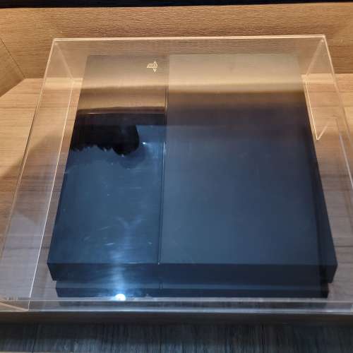 PS4 500gb 主機 連兩原裝手制、手制座充、機身防塵罩