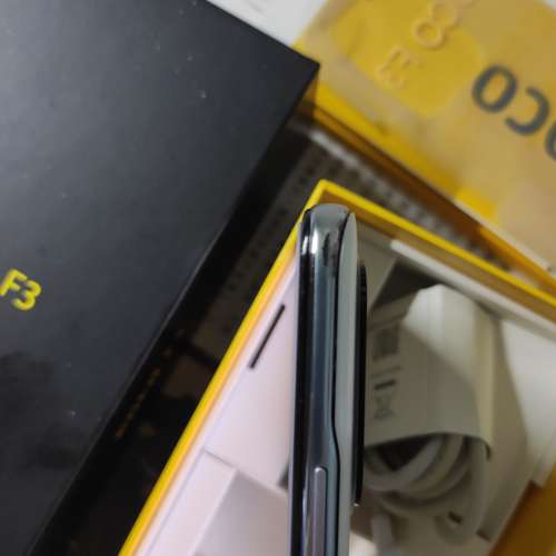 poco f3 5G  6+128 98%新 白色行貨