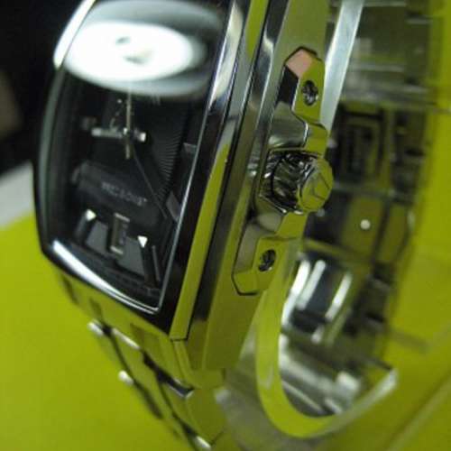 Bulova 電子日曆鋼帶腕錶