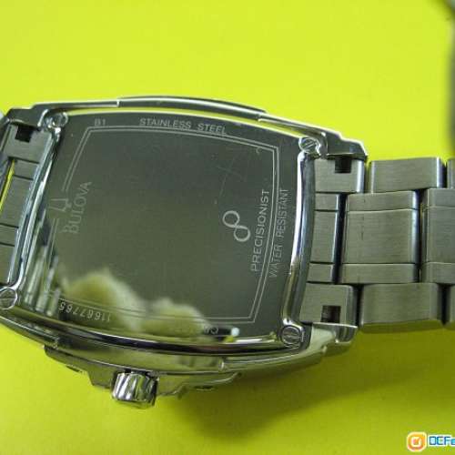 Bulova 電子日曆鋼帶腕錶