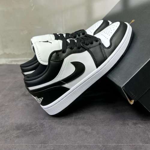Jordan Air Jordan 1“Panda”熊貓 男女款黑白
