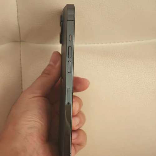 Apple iPhone 12 Pro Max 128G 6.7寸大螢幕，5G 雙卡雙待機，可同時是用兩張實體卡...