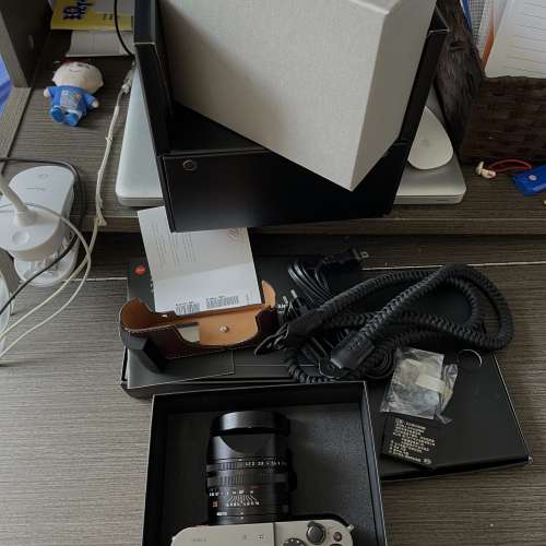Leica Q Titanium Grey 鈦金版