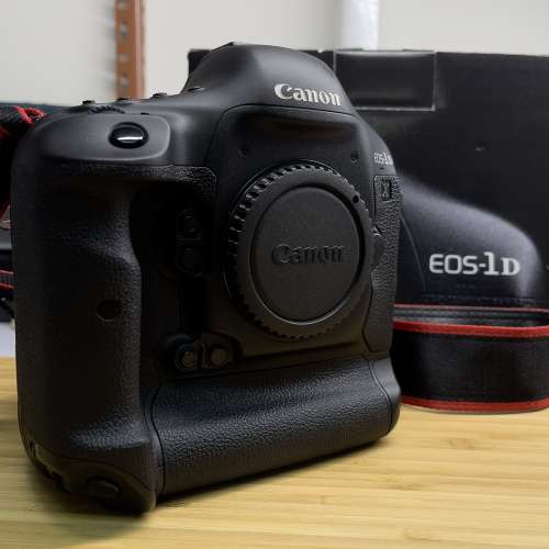 CANON EOS 1DX