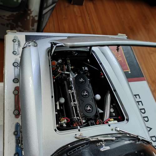 Ferrari 250GT SWB California 1960 1/18 CMC