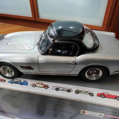 Ferrari 250GT SWB California 1960 1/18 CMC