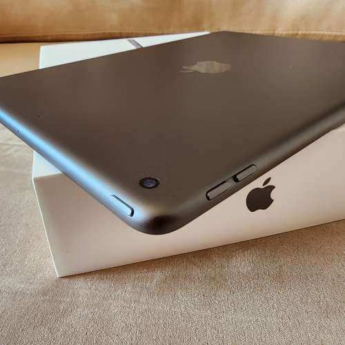 iPad 9 Wi-Fi 64 GB space grey 99% new