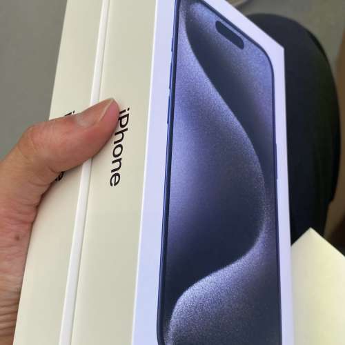 全新原封 Iphone 15 pro 256gb 藍