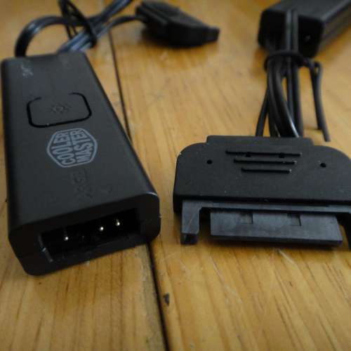 CoolerMaster 小型RGB控制器