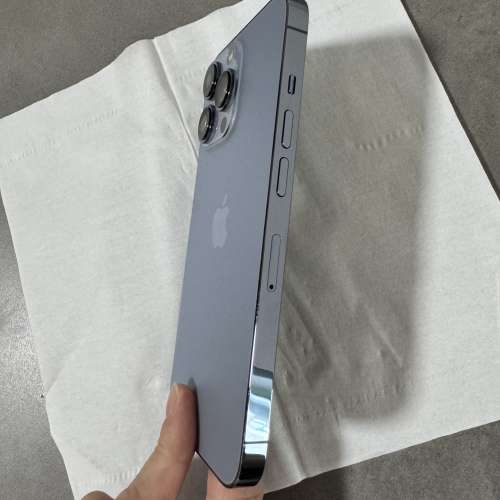 IPhone13pro 256GB 天峰藍色$4500