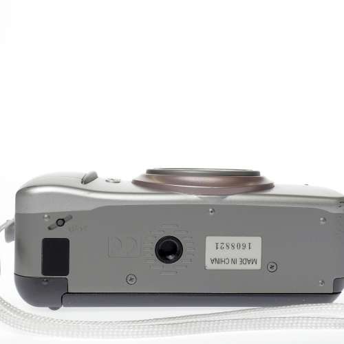 Canon Prima Zoom 80U 35mm Point & Shoot Film Camera 38-80mm Zoom Lens