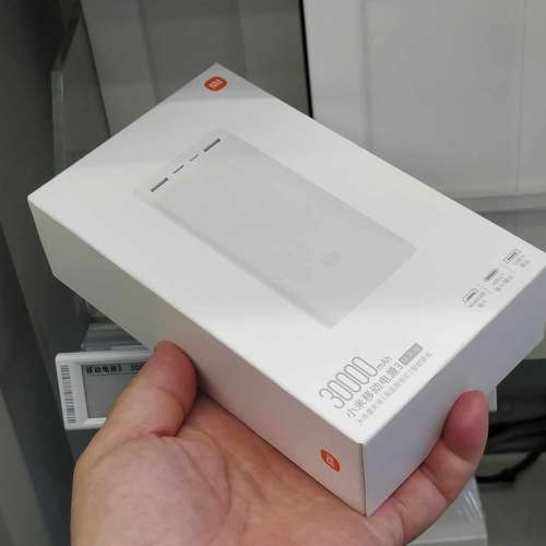Xiaomi Power Bank 30000 mAh. Original Mi Products. Massive Capacity! 小米移動...