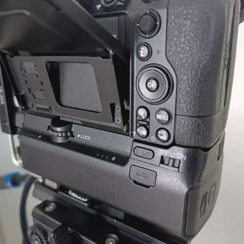 Nikon Z5 Z6 Z7 副廠直倒快門雙電池手柄