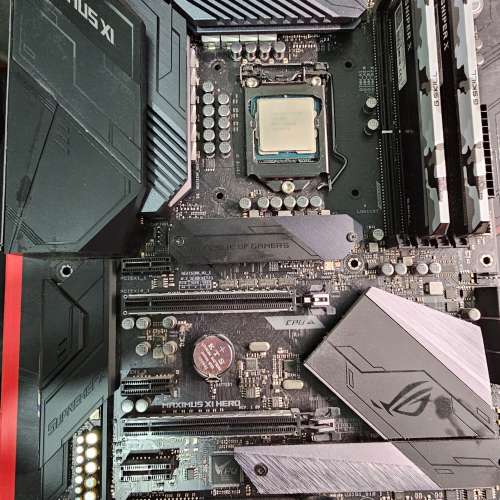 INTEL 9700KF + ROG MAXIMUS XI HERO + G SKILL SNIPER X DDR4 16 GB RAM