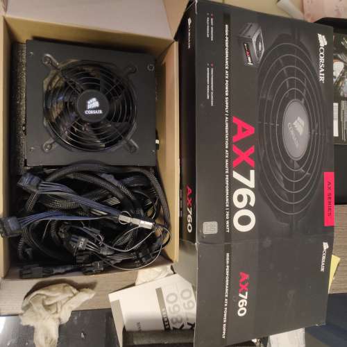 Corsair AX760 電腦火牛，760W強勁輸出。AX760 ATX 电源 — 760 瓦 80 PLUS® 白金...