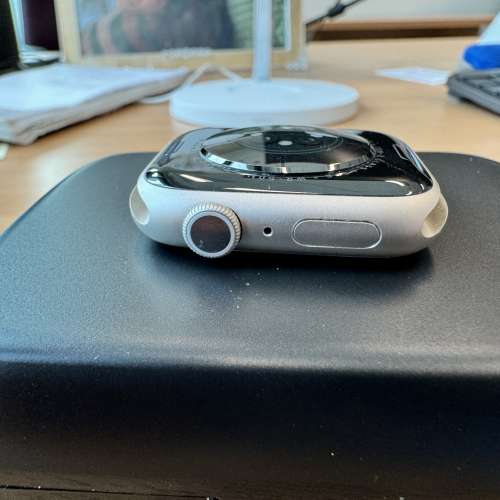 Apple Watch Series 8 45mm GPS 星光色 有AppleCare保養到25/9/2024