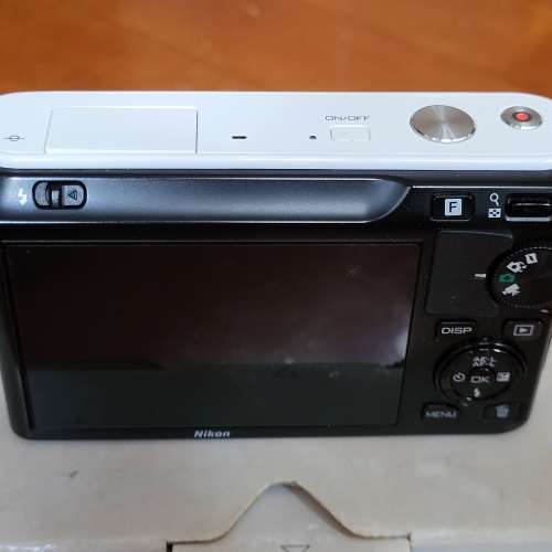 Nikon1 J1 Body