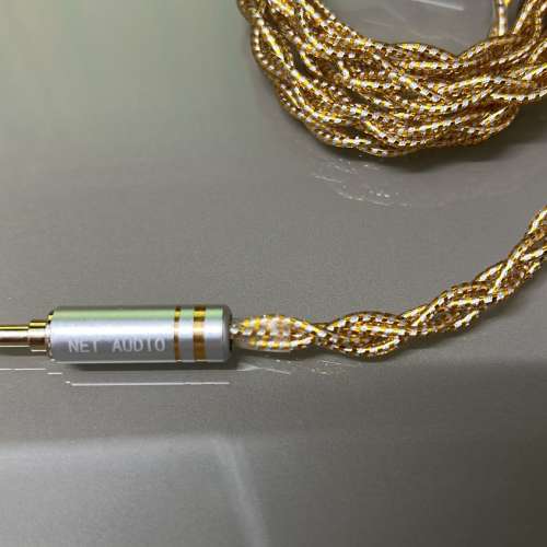 (限量產品)[2023高級視廳音響展](耳機展)(耳機線名:金龍)CNC車床切割，金銀銅箔絲耳...