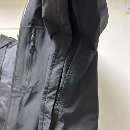 North Face 黑色 Gore Tex 外套
