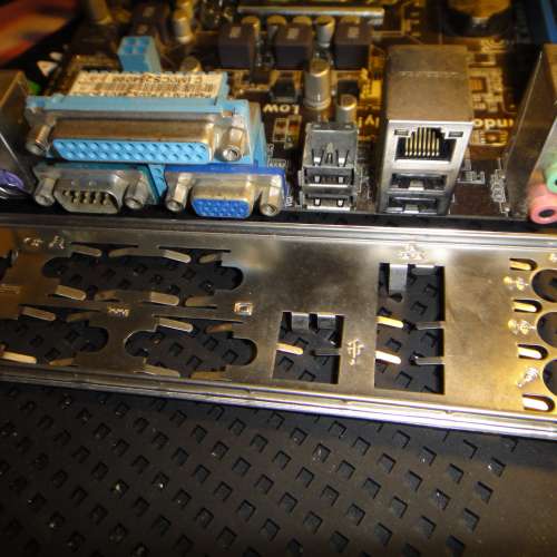 ASUS P8H61-M LX PLUS 主版  (windows10 Home數位授權) Socket 1155