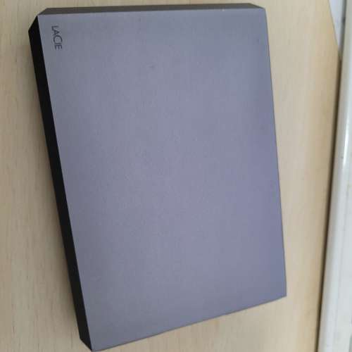 Lacie 移動硬碟盒  ，可裝2.5寸 ssd 或HD