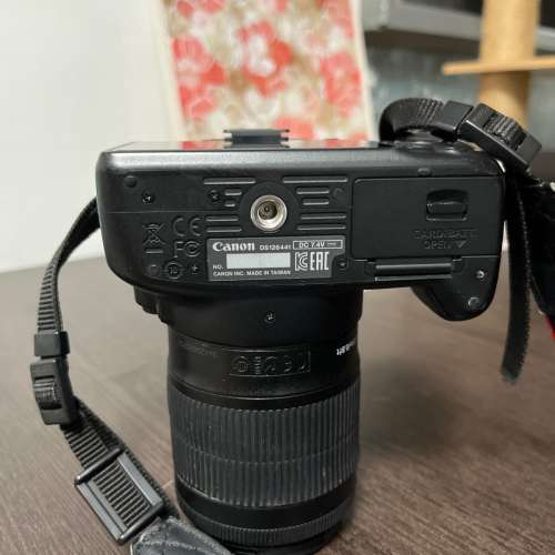 Canon 100D 連18-55 kit 9成新