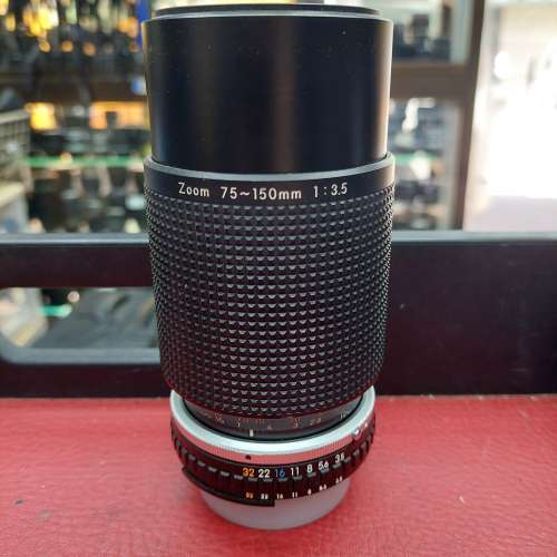 NIKON ZOOM 80-200MM F4.5  NIKON ZOOM 75-150MM F3.5