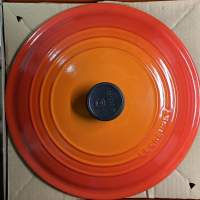 全新 Le Creuset 圓形琺瑯鑄鐵鍋 28cm 橙色