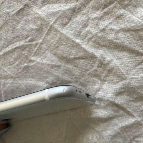 iPhone SE 2nd 128GB 白色