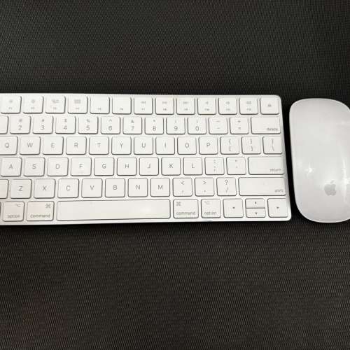 Apple Magic Keyboard 2 + Magic Mouse 2