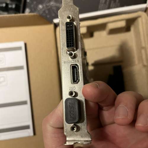 [新淨] MSI GT210 顯示卡跟埋(Low Profile背板)