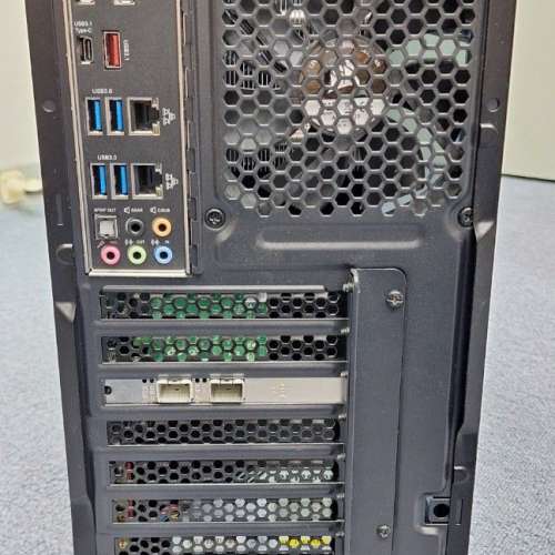 Gigabyte C246-WU4 Intel Xeon E-2146G 64GB Kingston ECC Ram 1TB WD Nvme SSD Win11