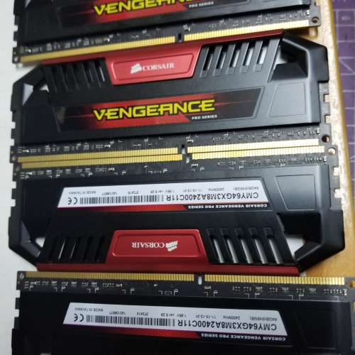 Corsair Vengeance Pro DDR3   2400Mhz,  4 X 8GB= 32G, 漢科保, X79  4 通道可用