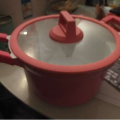 全新優品荟 24cm 鍋