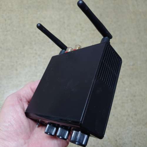 小型藍牙擴音機連火牛