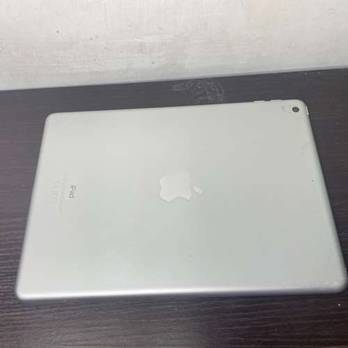 iPad 6, 128GB, 9.7&rdquo; 淨機連盒連USB線