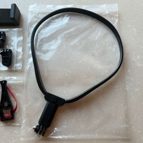 Action Camera 運動攝影機掛脖支架全新